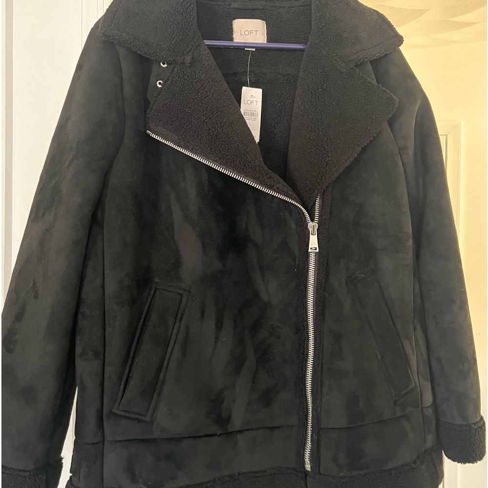 💜💜 Brand New LOFT Ladies Winter Coat size L 💜💜